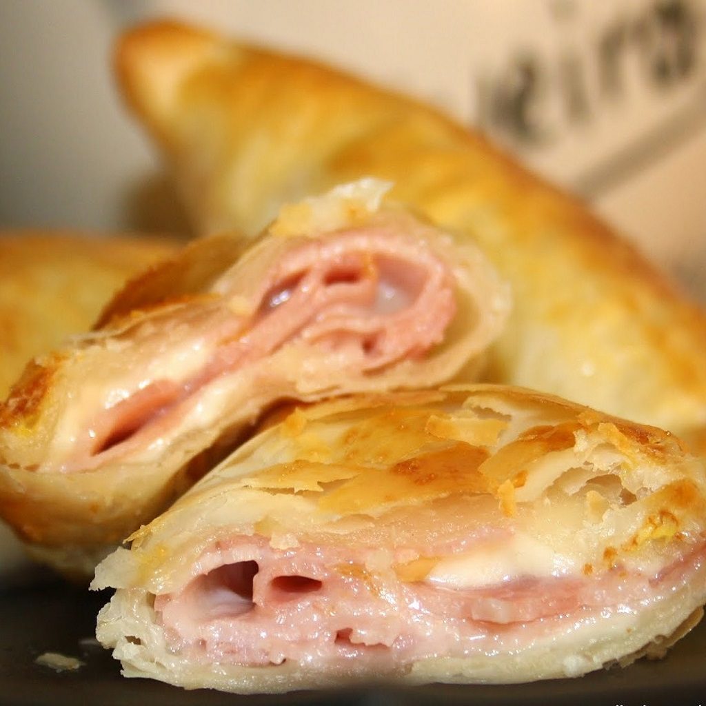 Empanada de presunto e queijo (dúzia)
